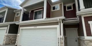 Special Deal: Get 2 Weeks Rent Free!  3 Bed, 3 Bath Townhome for Rent in Layton Gallery 1
