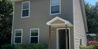 3 Bedroom 2 Bath House Available Now! Gallery 1