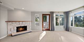 Amazing 2bed/1.5bath Condo Unit with Private Balcony in Meridian Park! Gallery 13