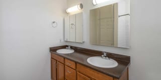 Chelsea Square Gallery 28