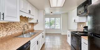 1612 Forest Hills Drive Gallery 10