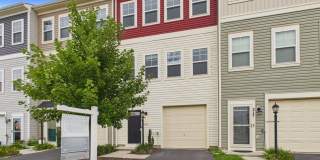 215 STARRY WAY Drive Gallery 1