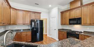 5105 FOLIAGE Way Gallery 4