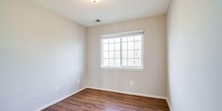 7012 IRWELL Lane Gallery 24
