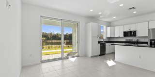 4404 Longwood Lake Square Gallery 23