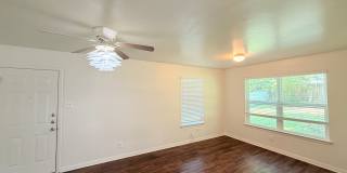 Just updated 3/2 home on a quiet street in desirable north Austin! Gallery 7