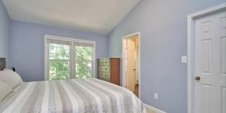 218 ELLSWORTH Street Gallery 9
