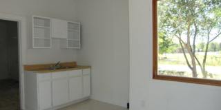 2BR/1BA Unit in Duplex - TOTAL ELECTRIC - Section 8 ok! Gallery 15