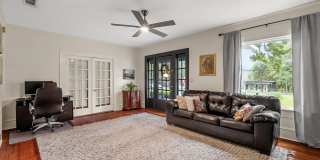4320 Greenwood Boulevard Gallery 13