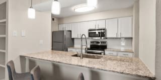 The Residence on Lamar Gallery 25