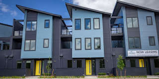Riverside Townhomes - Waterfront Living in Vancouver Gallery 1