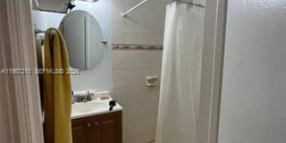 2040 NE 183rd St NORTH MIAMI BEACH, FL 33179 Gallery 25