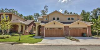 Unbelievable 3 Bedroom 3 Bathroom Upscale Town Home Gallery 1