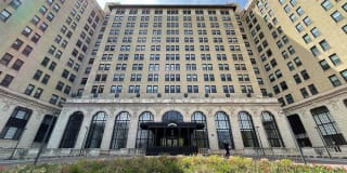 Shoreland Apartments Gallery 7