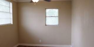 2 BEDROOM - MAHNCKE PARK Gallery 16