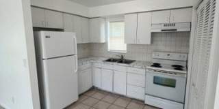 13861 1st Street Gallery 1