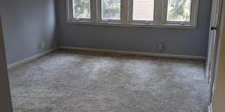 1906 E Mifflin St Gallery 9