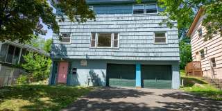 1274 Westcott Apt 1 - 6/1/27 - Bright 1st Floor Flat With Garage and Back Yard Across from Barry Park Gallery 1