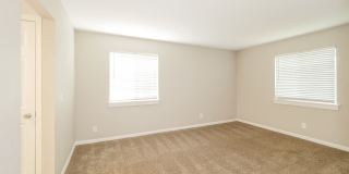 Hunter's Glen Apartments Gallery 16