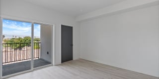 6904 Eton Ave. Gallery 14