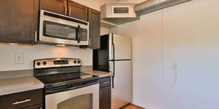 3 Bedroom + den with pool Gallery 16