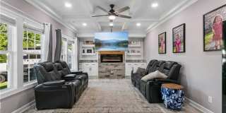 367 Poplar Avenue Gallery 22
