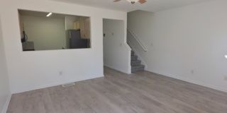 Single Family Home 2 beds 1  Full bath and 1 Half bath Available Now! Gallery 14