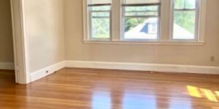 AVAILABLE SEPTEMBER 1ST - Beautiful, Spacious and Renovated Brighton/Oak Square 3 Bed Duplex.  NO BROKER FEE!!! Gallery 19
