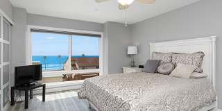 910 N Pacific St Gallery 15