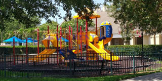 4 BR / 3 FULL BATH (INCLUDES 2 MASTERS) 2 STORY (NEAR DISNEY!) GATED COMMUNITY WITH COMMUNITY POOL!** Gallery 25