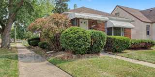2957 Fort Park Boulevard Gallery 1