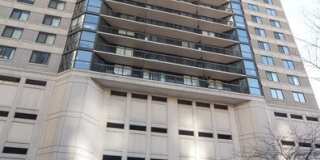 33 W Delaware Place Gallery 1