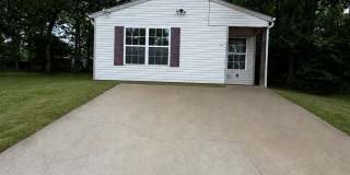 3 Bedroom | 2 Bathroom | 1,100 square feet | Merriam Woods MO! Gallery 1