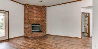 2812 Victoria Drive Gallery 44