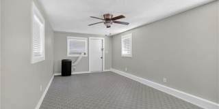 2329 Reynolds Street Gallery 14