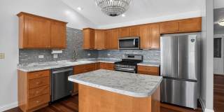Charming 2BR House in Momence Gallery 1