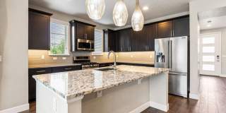 Modern End Unit in the Meadows! Gallery 9