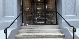 $2,075 Updated Studio in Allston | Renovated Kitchen & Bath | Cat Friendly with Approval | Near BU Gallery 6