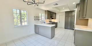 3-Story South Pasadena Hills House w/2 Bonus Rooms + Private Guest Suite Gallery 11