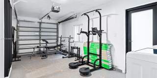 1061 NW North River Dr Gallery 55