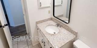 1607 N Timberline Dr Gallery 12
