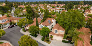 Beautiful Irvine Home with Vaulted Ceilings & Cozy Fireplace – 4 Del Adante Gallery 12