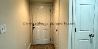 Wonderful 3 Bedroom Condo in Sandy Gallery 4