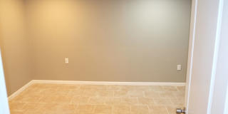 BEAUTIFUL HOME WITH 2 CAR GARAGE LOCATED IN QUIET NEIGHBORHOOD! Gallery 9