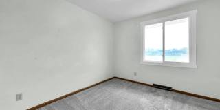 2032 Northcliff 3 Bedrooms | 2.5 Bathrooms | Single-Family Home | $2,150/Month Gallery 9