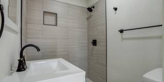 4008 26th Street Gallery 28