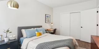 Hagert & York Gallery 15