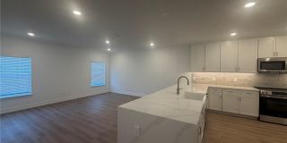 1427 W CHESTNUT STREET Gallery 10