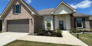 BENTON SCHOOLS WITH COMMUNITY POOL (WILLOW HEIGHTS SUBDIVISION) Gallery 1