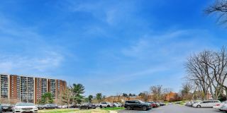 7420 LAKEVIEW Drive unit: W205 Gallery 27